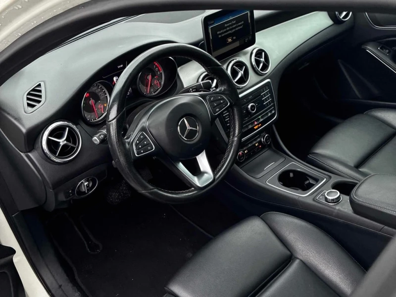 Mercedes-Benz GLA 250 2017 * CARFAX * БЕЗ ПЪРВОНАЧАЛНА ВНОСКА, снимка 7 - Автомобили и джипове - 52774787