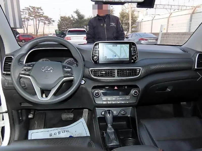 Hyundai Tucson 1.6 2WD SMART, снимка 7 - Автомобили и джипове - 55801574