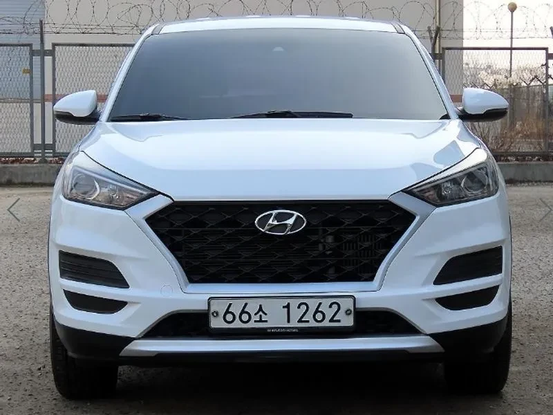 Hyundai Tucson 1.6 2WD SMART, снимка 2 - Автомобили и джипове - 55801574
