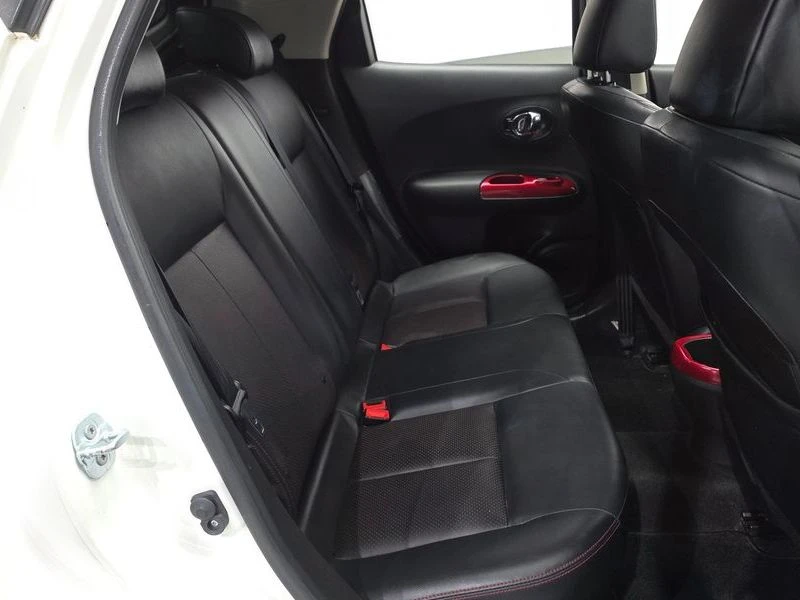 Nissan Juke 1.6 Automatic, снимка 12 - Автомобили и джипове - 56002870