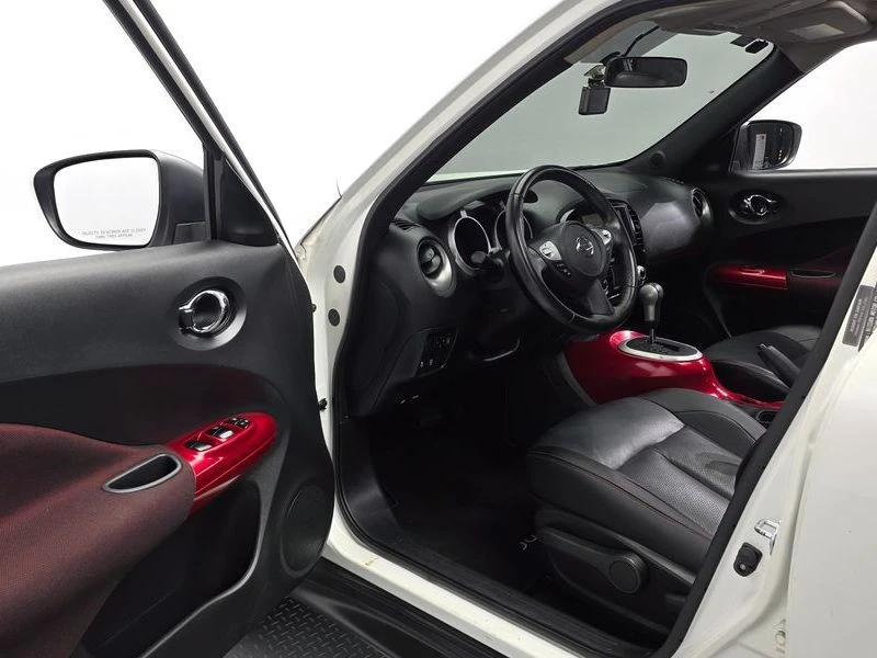 Nissan Juke 1.6 Automatic, снимка 10 - Автомобили и джипове - 56002870