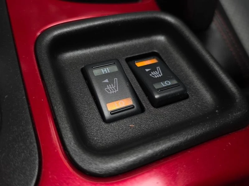 Nissan Juke 1.6 Automatic, снимка 17 - Автомобили и джипове - 56002870