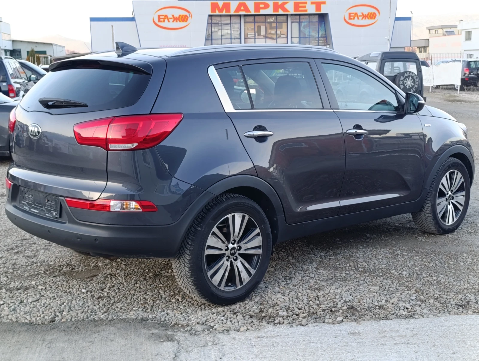 Kia Sorento Kia Sportage 2.0 CRDi Premium 4WD - изображение 4