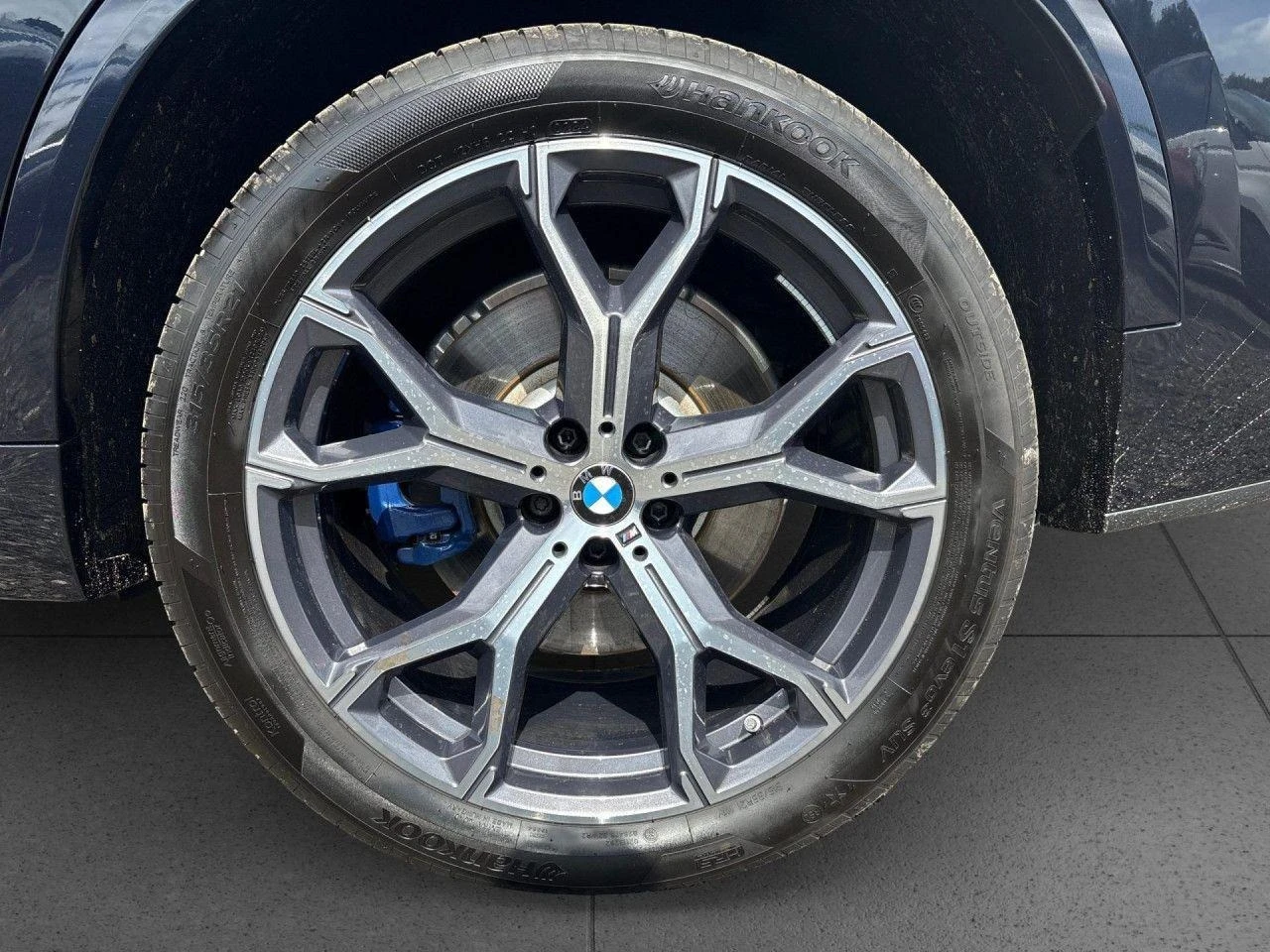 BMW X5 M60i xDRIVE LED PANO H&K 360 HEAD UP - изображение 5