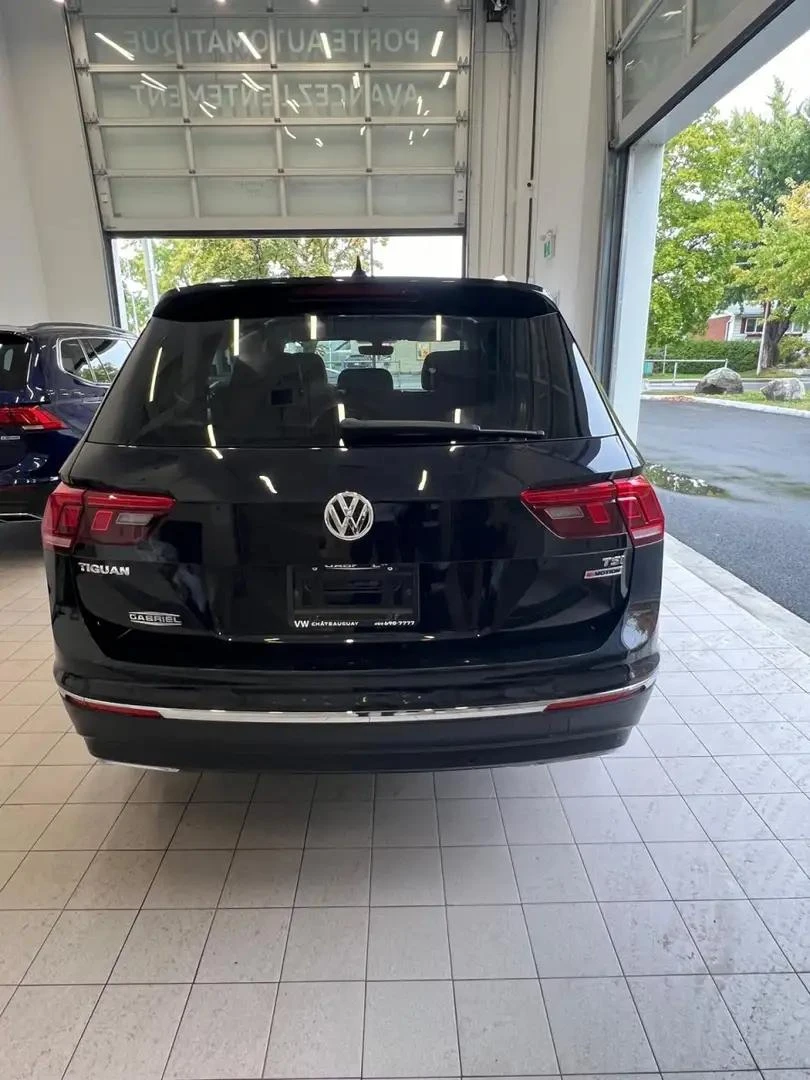 VW Tiguan Пано* подгрев* Premium* Fender - изображение 3