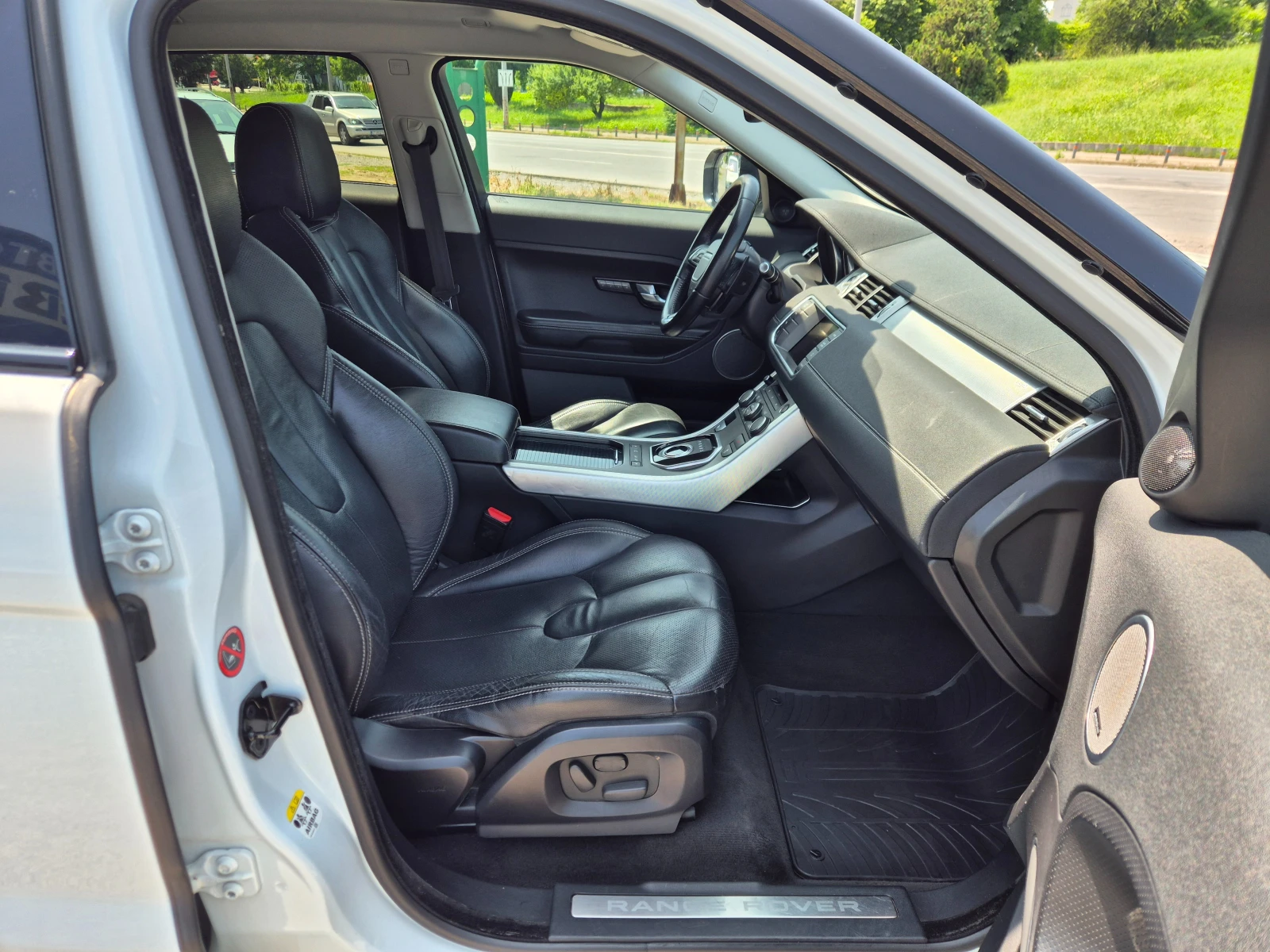 Land Rover Range Rover Evoque 2.2TD4  - изображение 9