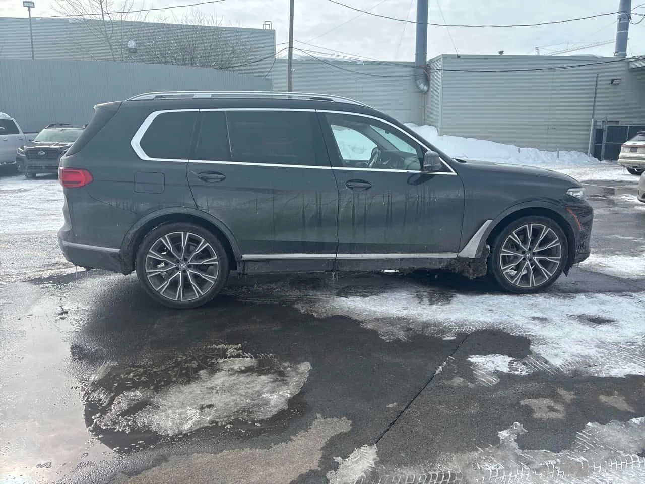 BMW X7 * xDrive40i * INDIVIDUAL* ОБДУХВАНЕ* 360 КАМЕРИ* П - изображение 3