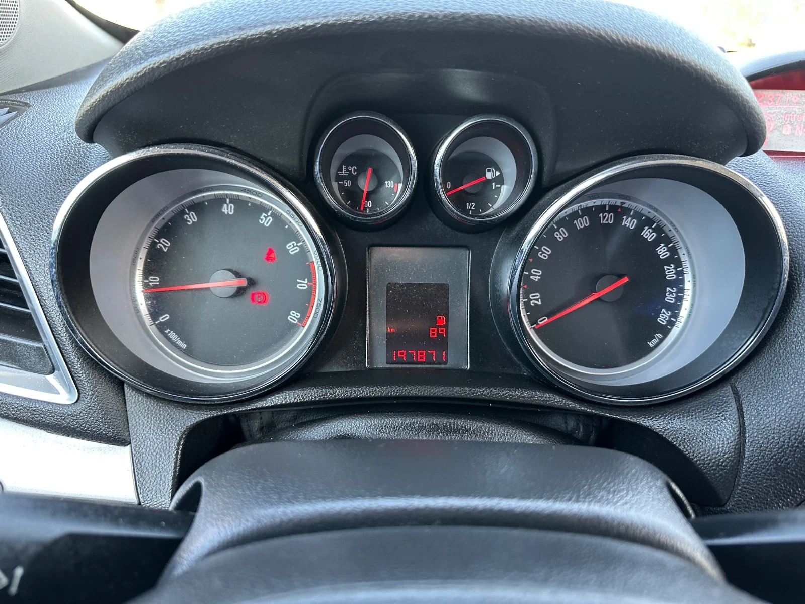 Opel Mokka 1.4i 2014г ЗАВОДСКА ГАЗ  ПЕРЛА 197 хил км., снимка 15 - Автомобили и джипове - 53813814