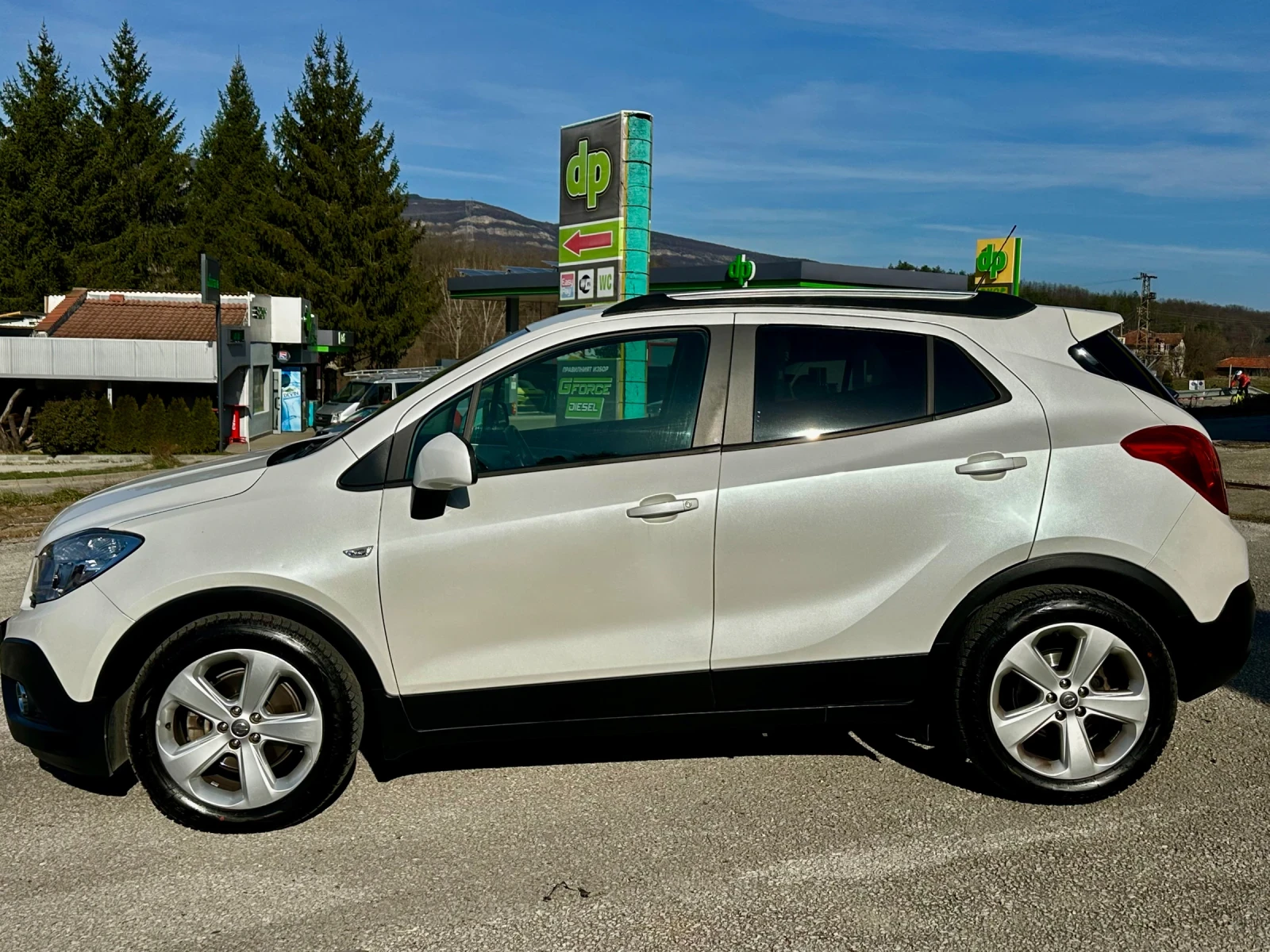 Opel Mokka 1.4i 2014г ЗАВОДСКА ГАЗ  ПЕРЛА 197 хил км., снимка 3 - Автомобили и джипове - 53813814