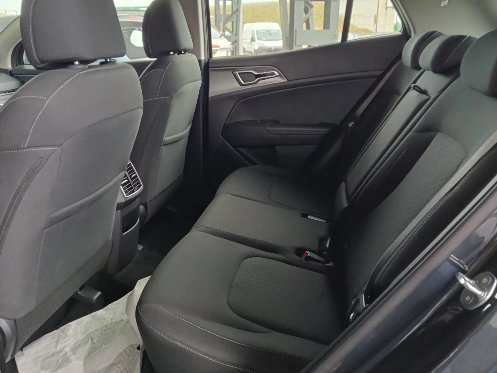 Kia Sportage 1.6 crdi mhev Business dct, снимка 13 - Автомобили и джипове - 54059603