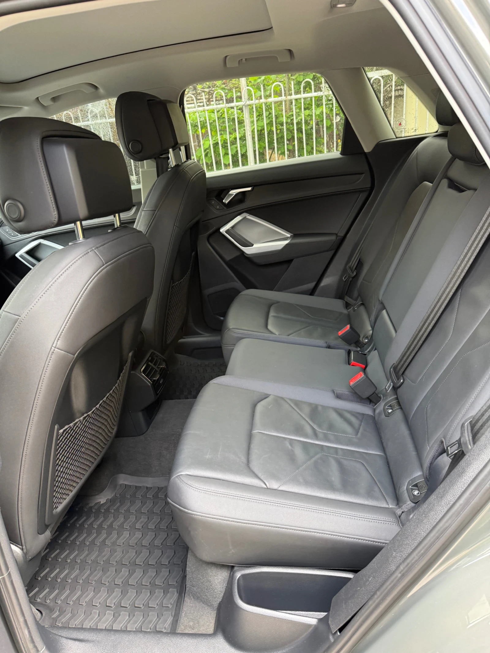 Audi Q3, снимка 8 - Автомобили и джипове - 54345576