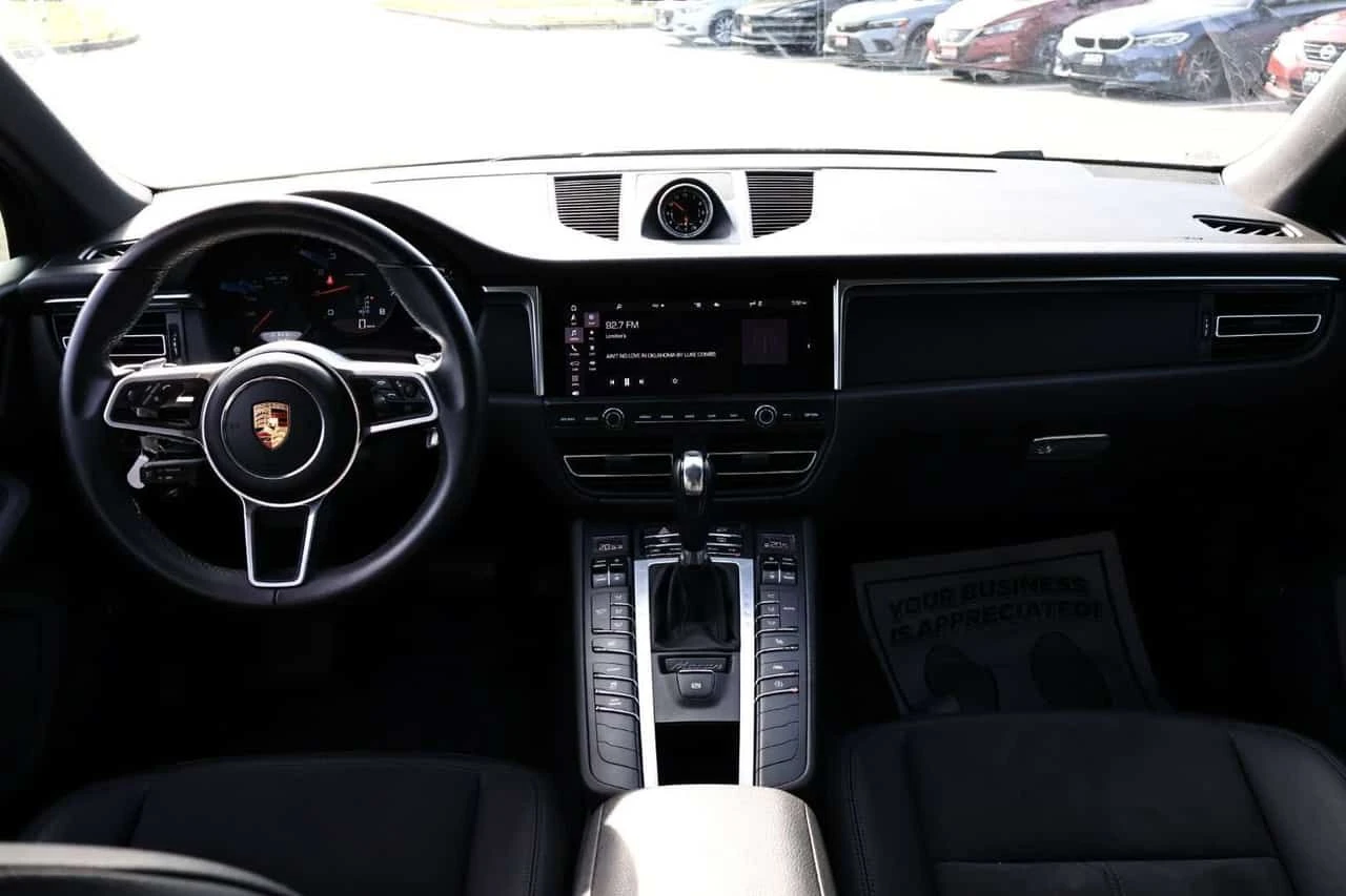 Porsche Macan * Base 4dr All Wheel Drive * CARFAX * ЦЕНА ДО БГ, снимка 11 - Автомобили и джипове - 54826615