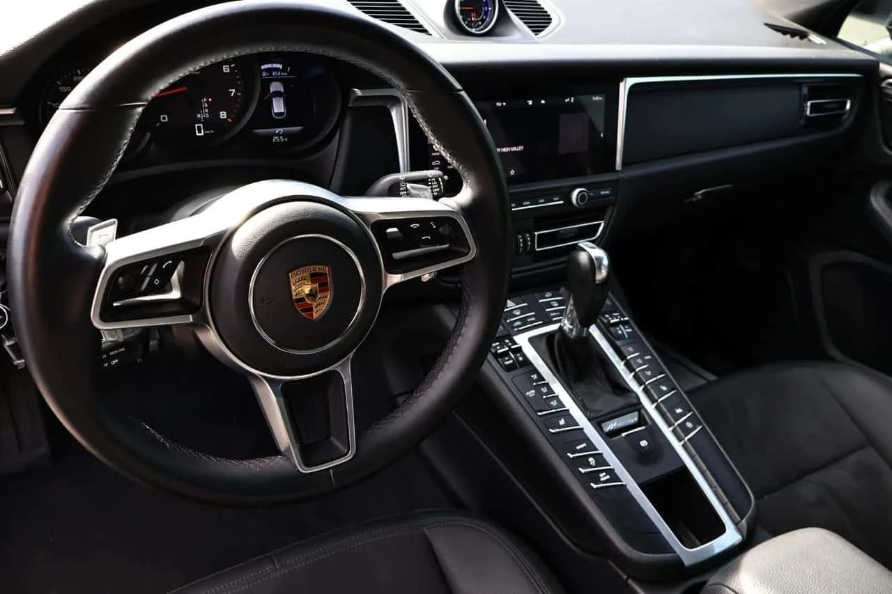 Porsche Macan * Base 4dr All Wheel Drive * CARFAX * ЦЕНА ДО БГ, снимка 12 - Автомобили и джипове - 54826615