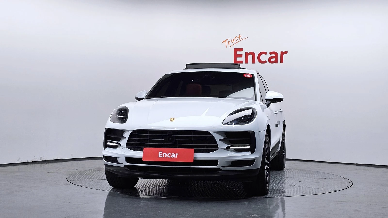 Porsche Macan ЛЮК* BOSE* 360* KEYLESS* ЕЛ. БАГАЖНИК* КРАЙНА ЦЕНА, снимка 3 - Автомобили и джипове - 55271972