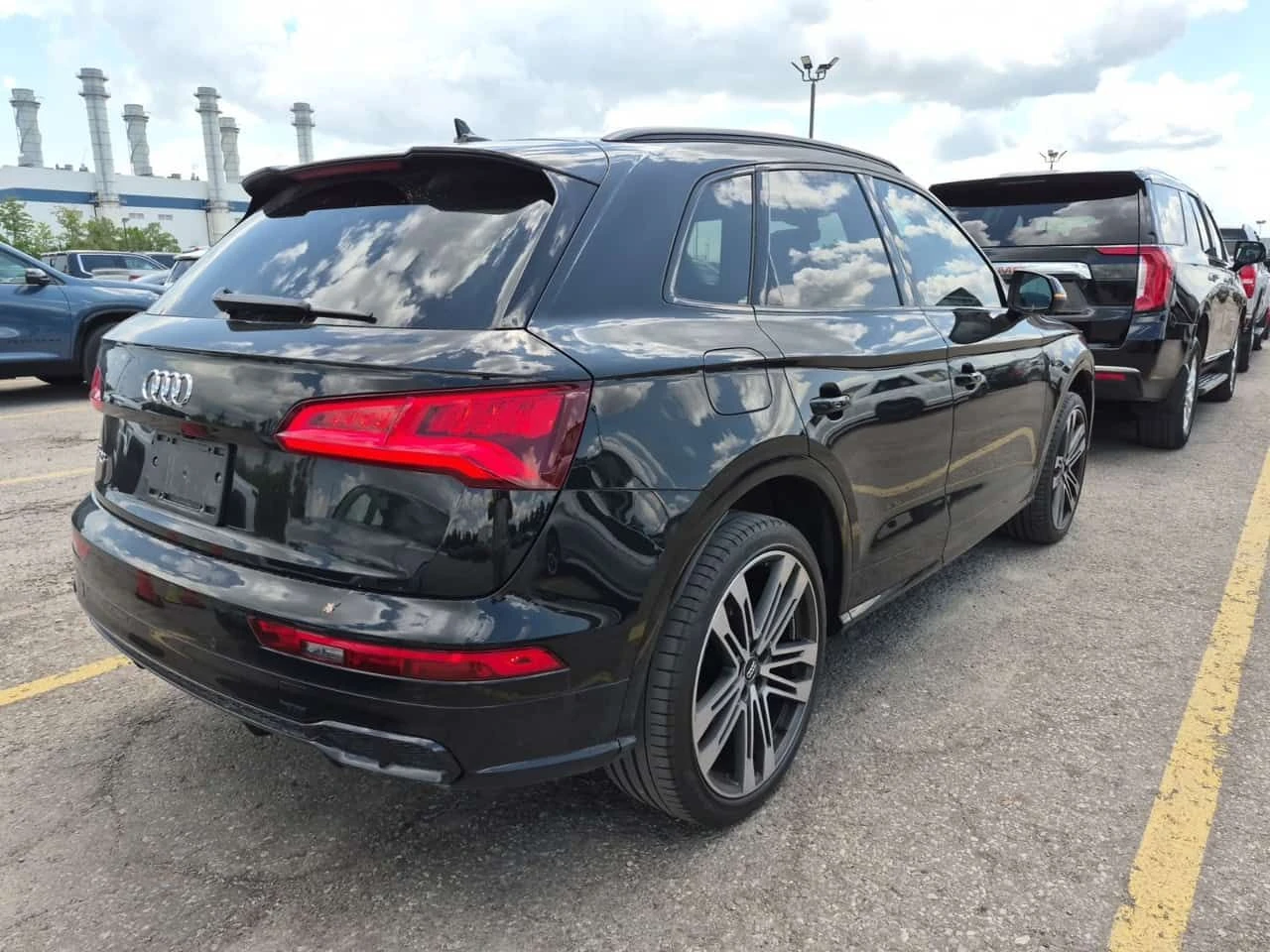 Audi SQ5  PRESTIGE SPORT / ДИСТРОНИК / 360 / АВТОКРЕДИТ , снимка 3 - Автомобили и джипове - 55402582