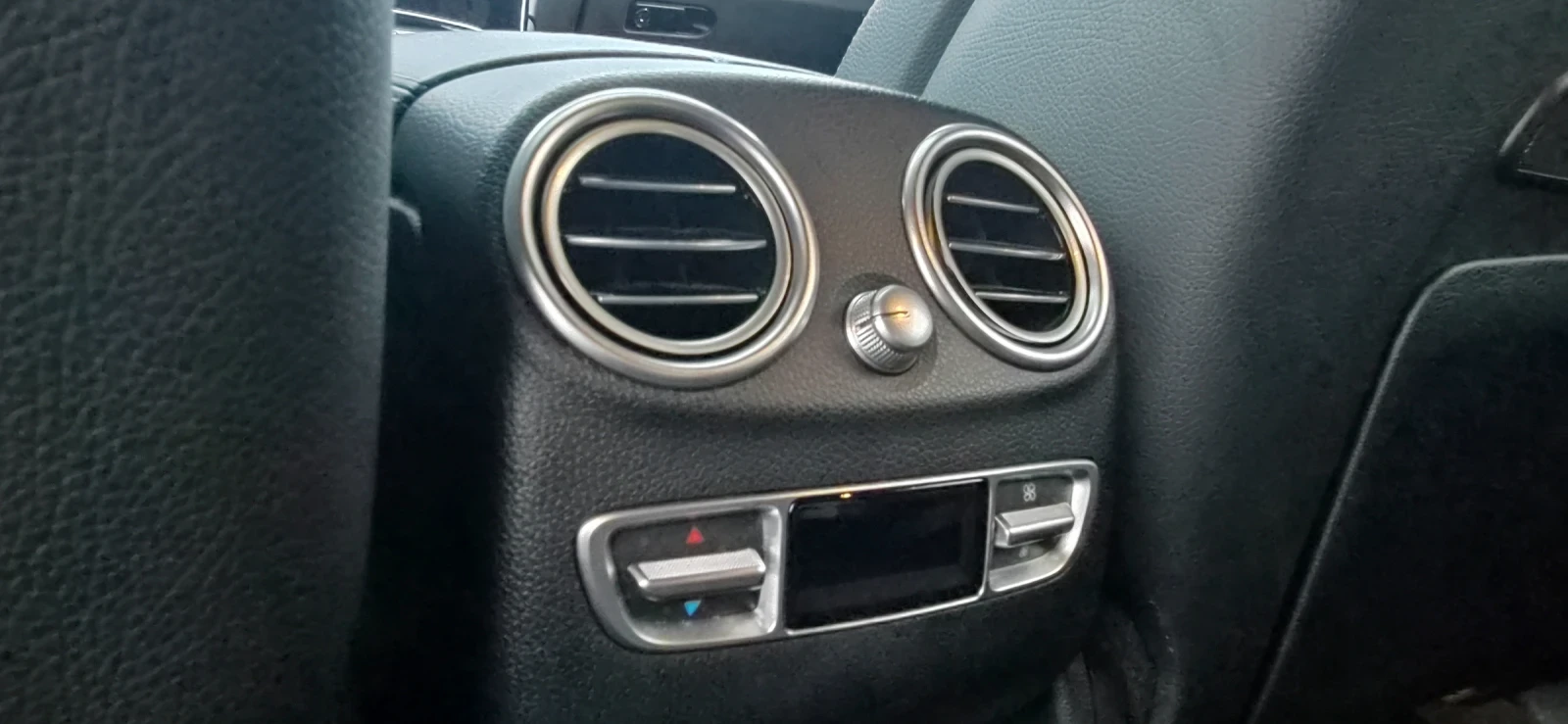Mercedes-Benz GLC 350 AMG, снимка 10 - Автомобили и джипове - 55411705