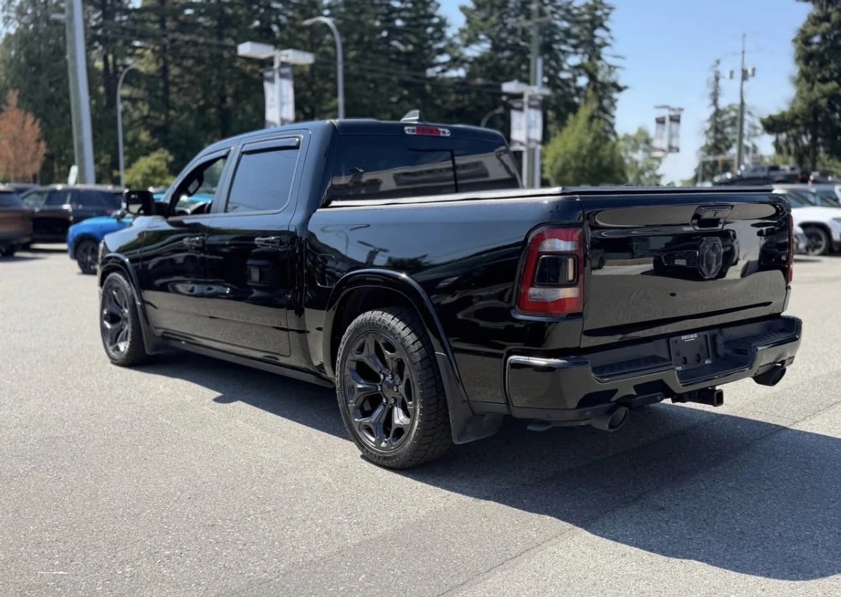 Dodge RAM 1500 ECODIESEL | ОБДУХВАНЕ | 360 КАМЕРА | ВЪЗДУХ | H&K , снимка 3 - Автомобили и джипове - 55580656
