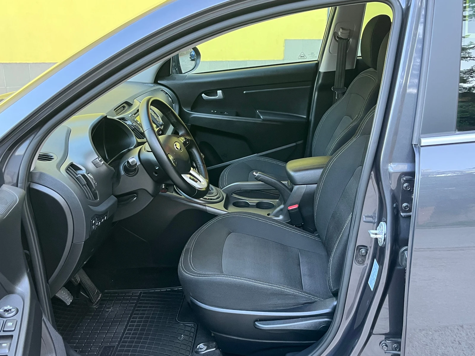 Kia Sportage 1.7 CRDI Eco Dynamics, снимка 10 - Автомобили и джипове - 55656245