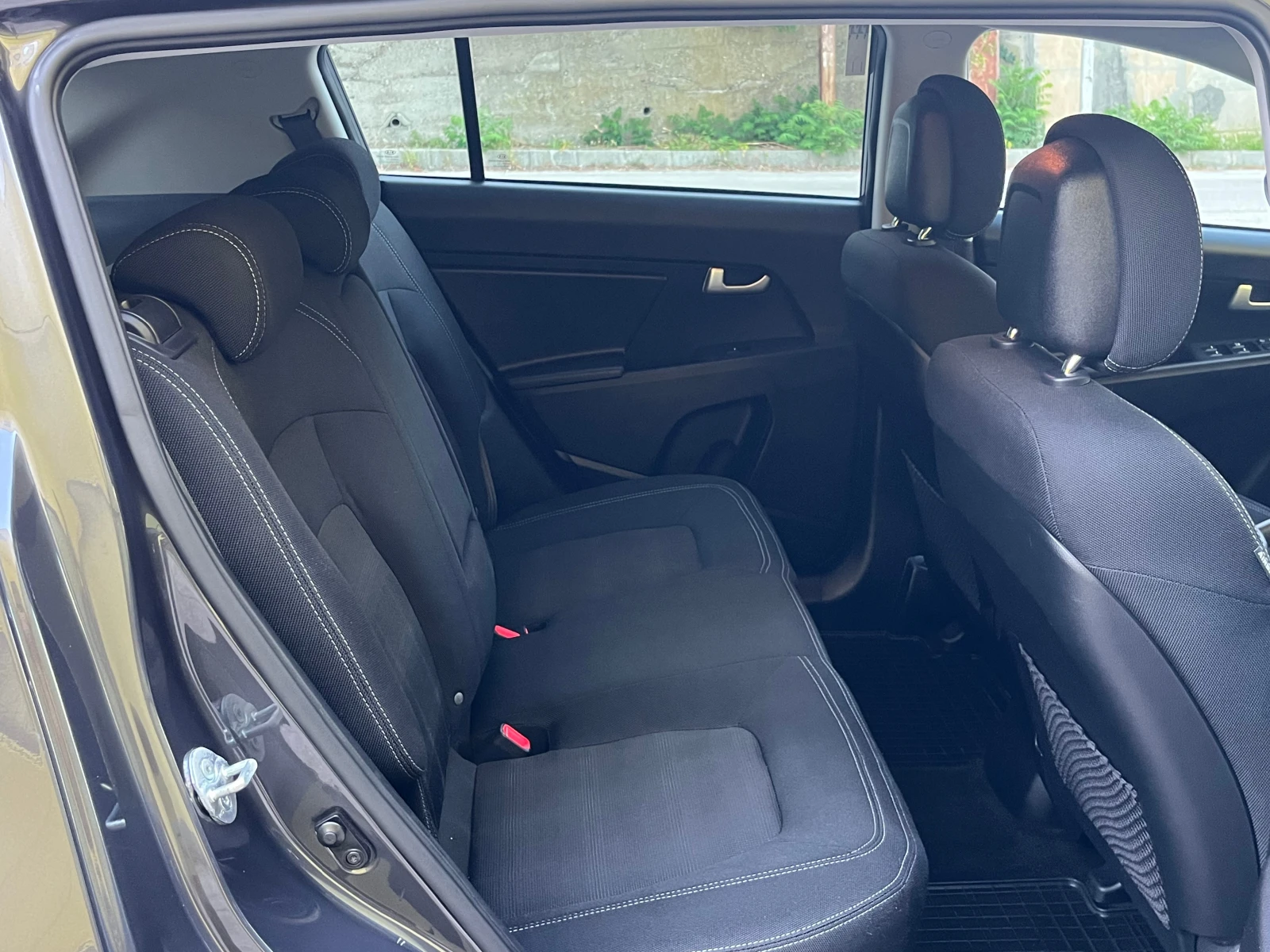 Kia Sportage 1.7 CRDI Eco Dynamics, снимка 12 - Автомобили и джипове - 55656245