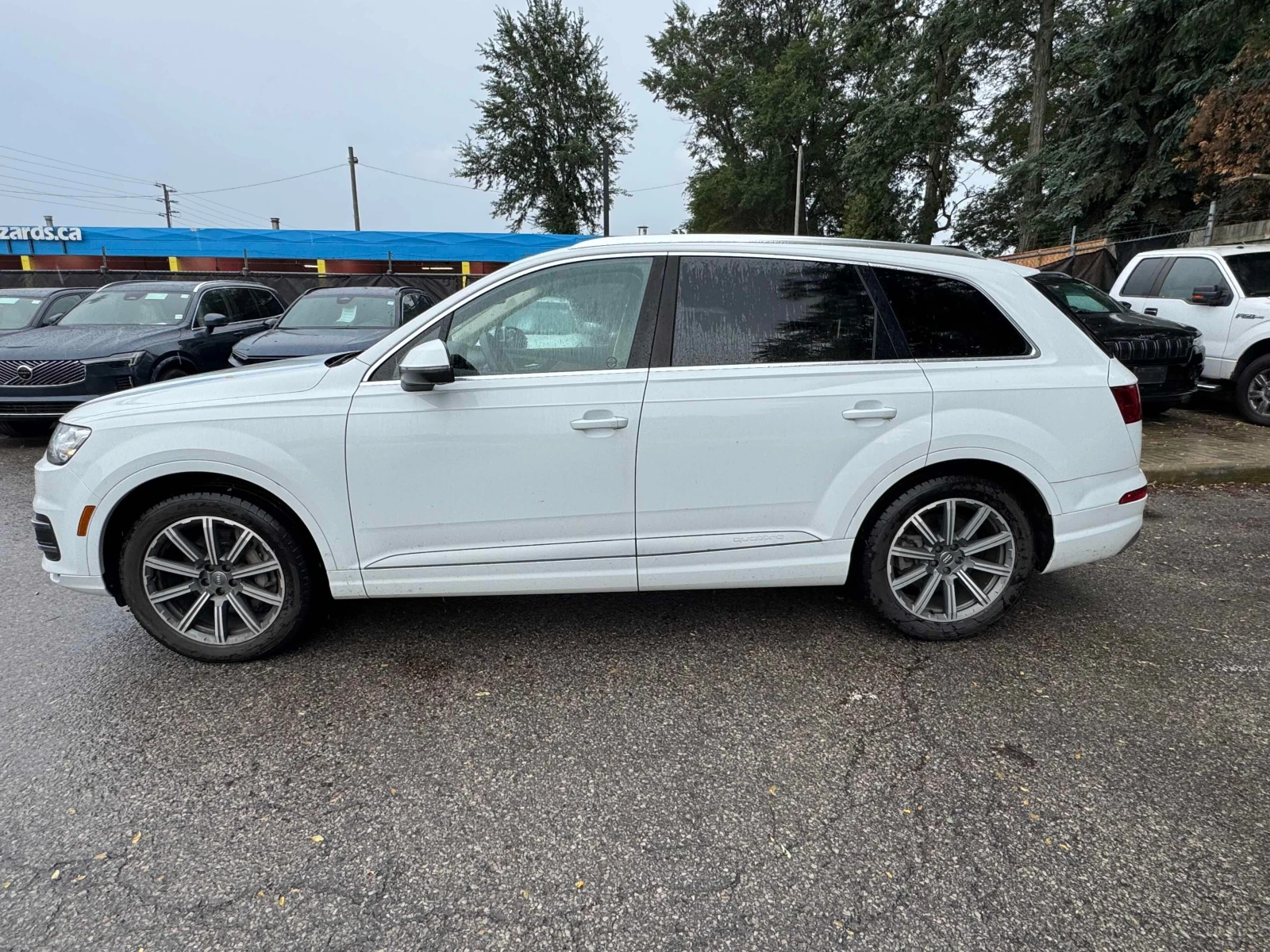 Audi Q7 Technik / 360 / Dis / HUD / Carfax / Автокредит , снимка 2 - Автомобили и джипове - 56093229