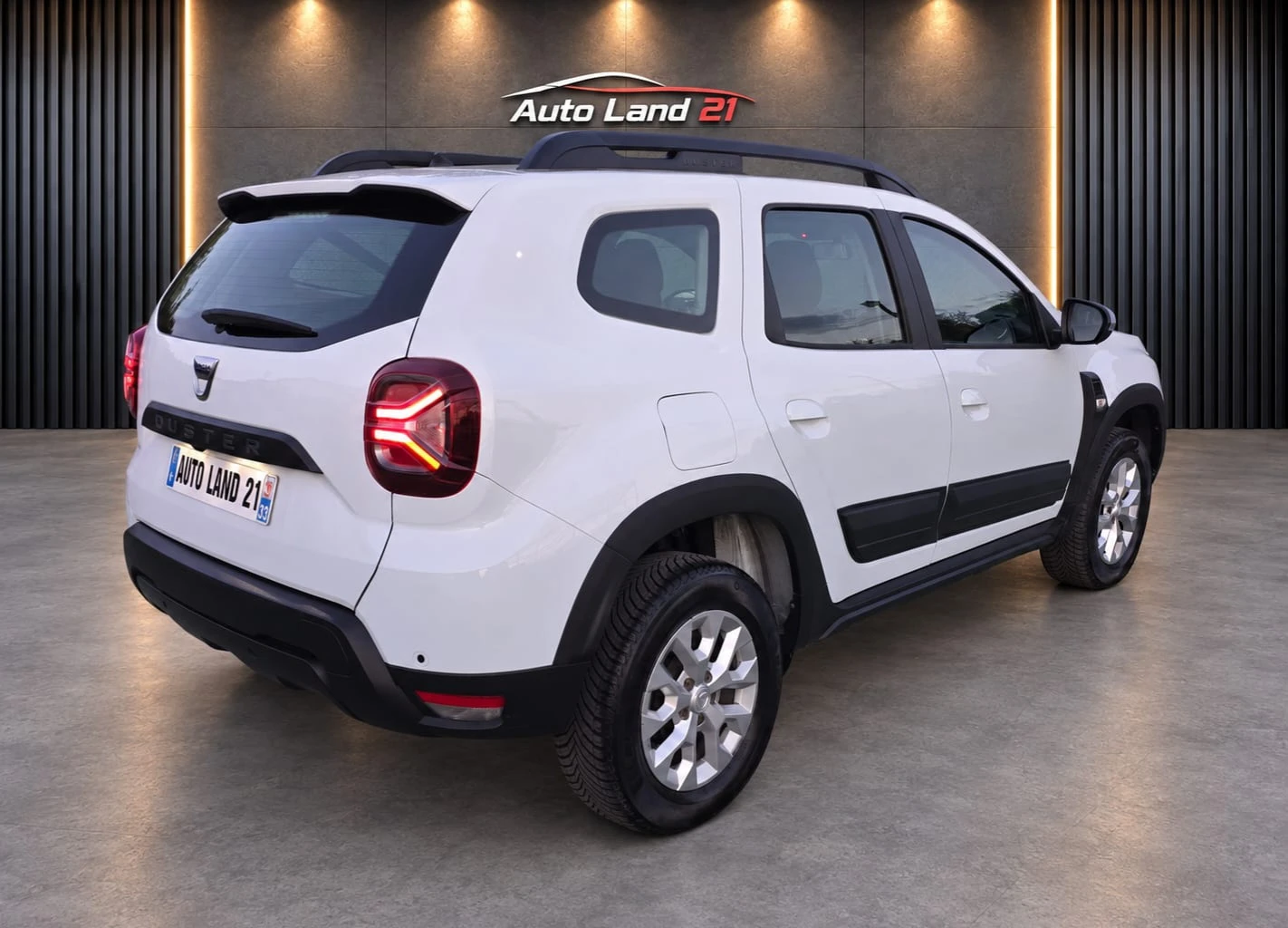 Dacia Duster 1.5BlueDCI* 115кс* 4x4* FACE LIFT* , снимка 5 - Автомобили и джипове - 56336626