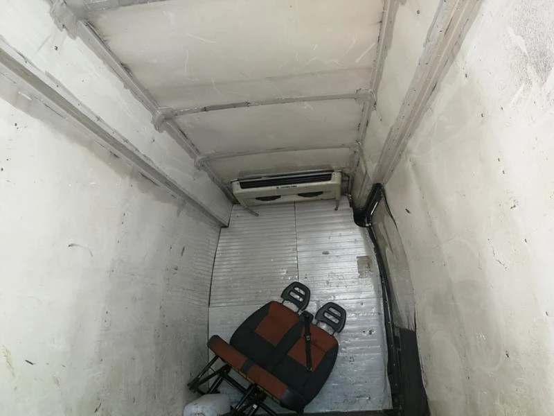 Iveco Daily 35S18 3.0dizel, снимка 5 - Бусове и автобуси - 47183848