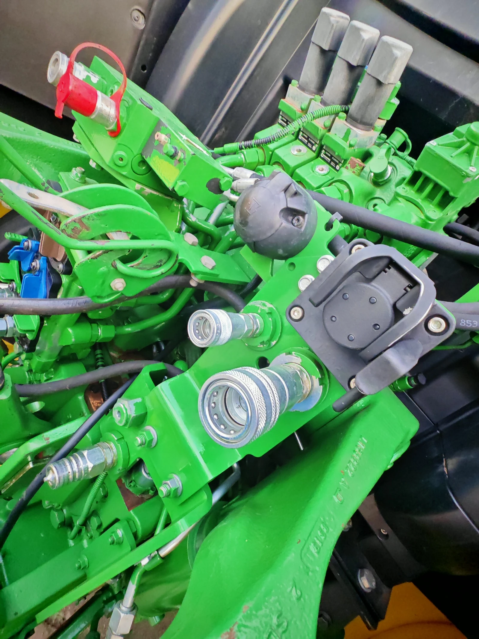  John Deere 6155R     20% | Mobile.bg   11