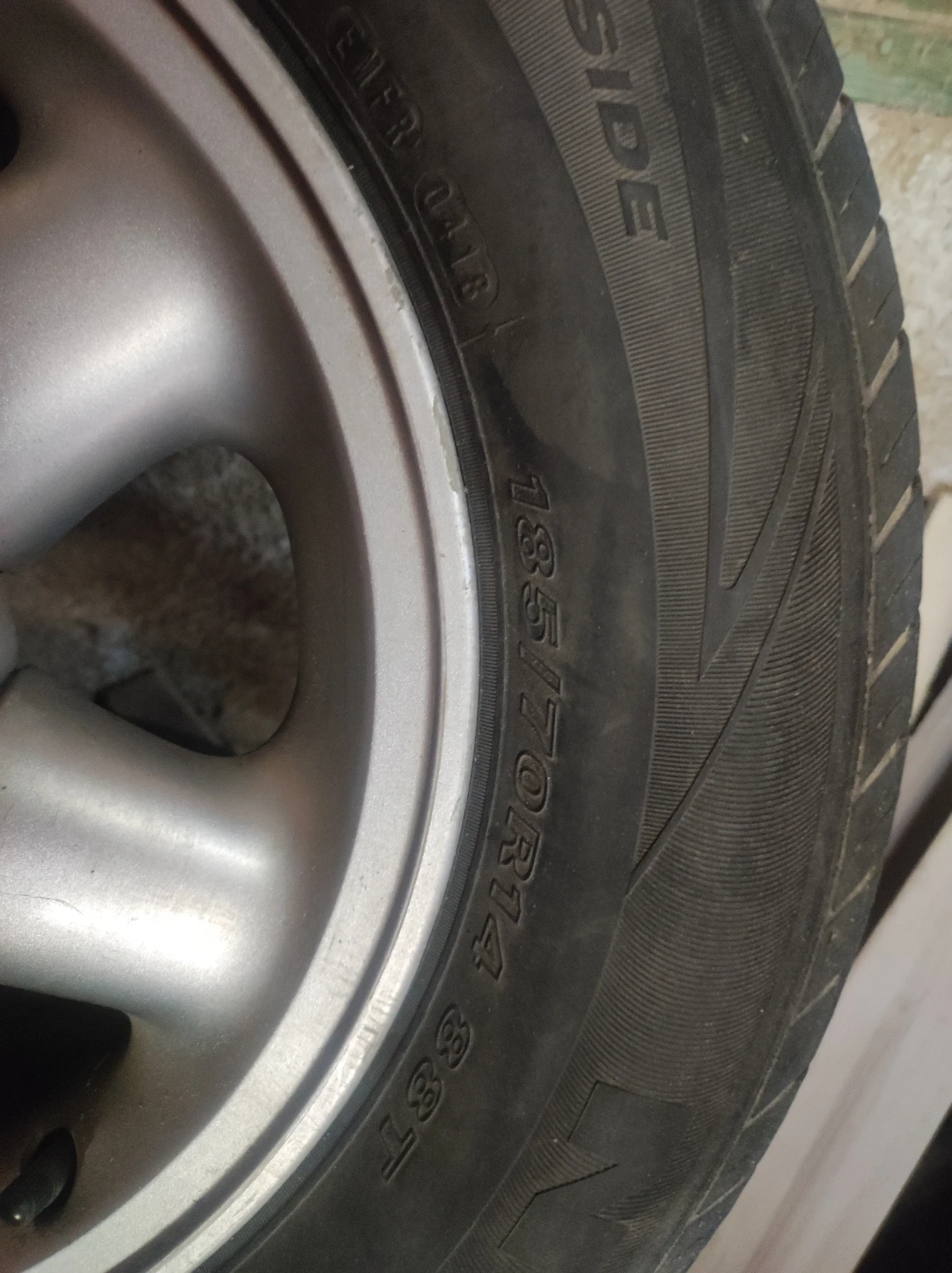    185/70R14  Renault Megane | Mobile.bg   4