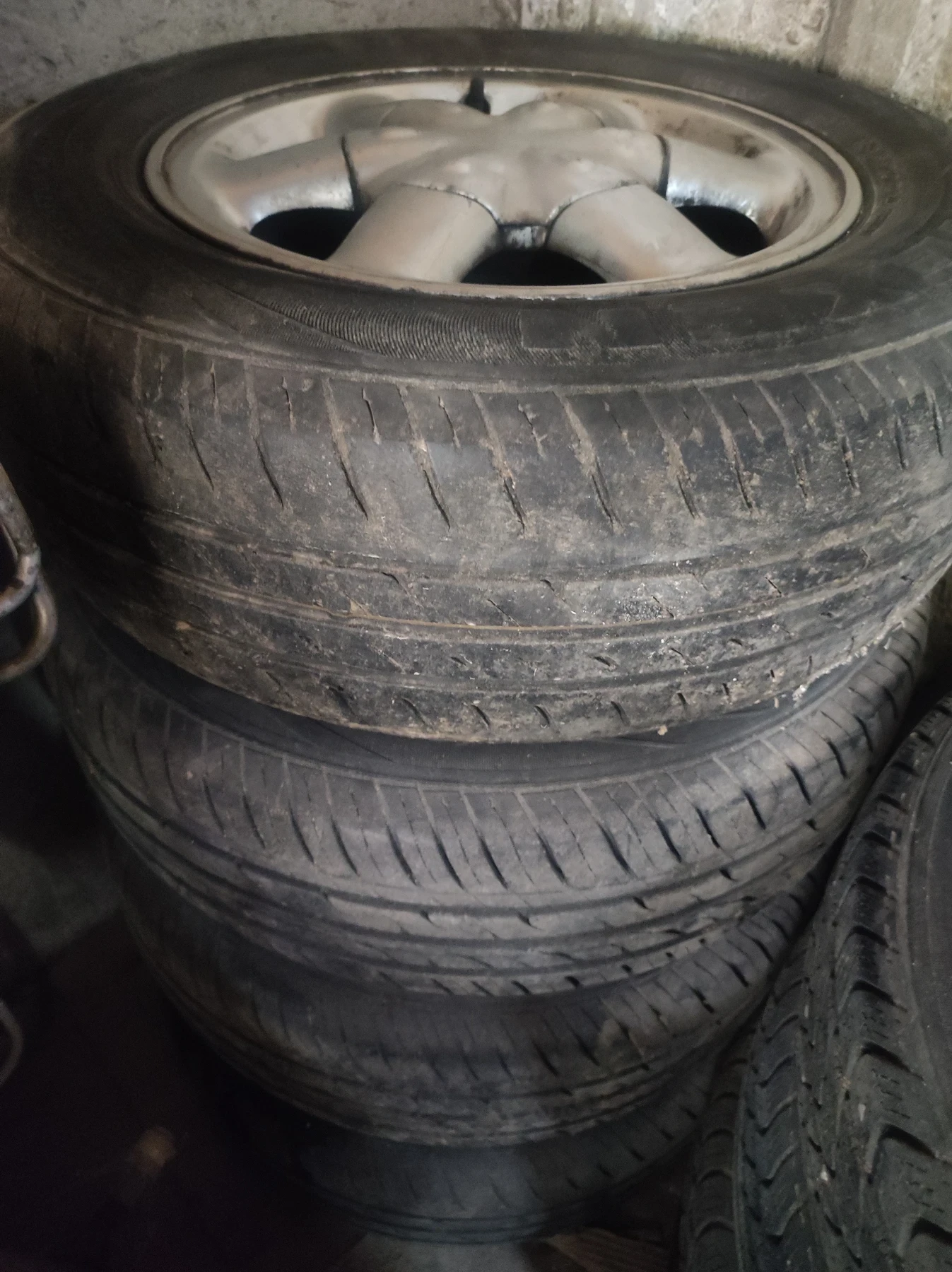    185/70R14  Renault Megane | Mobile.bg   5