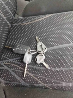 Peugeot 208, снимка 15