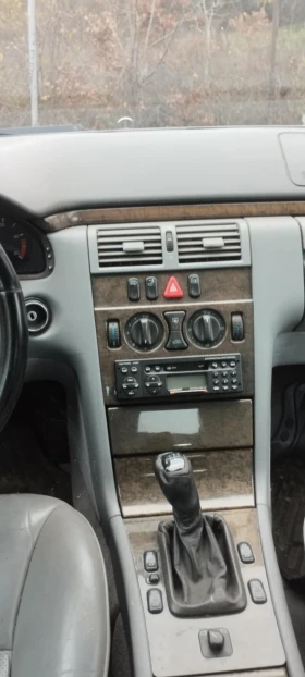 Mercedes-Benz E 290, снимка 7