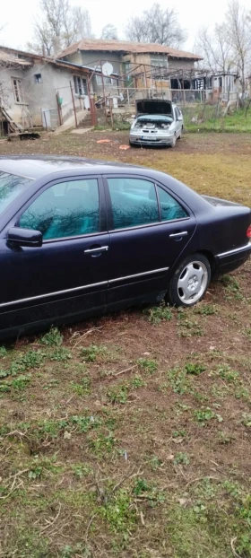 Mercedes-Benz E 290, снимка 3