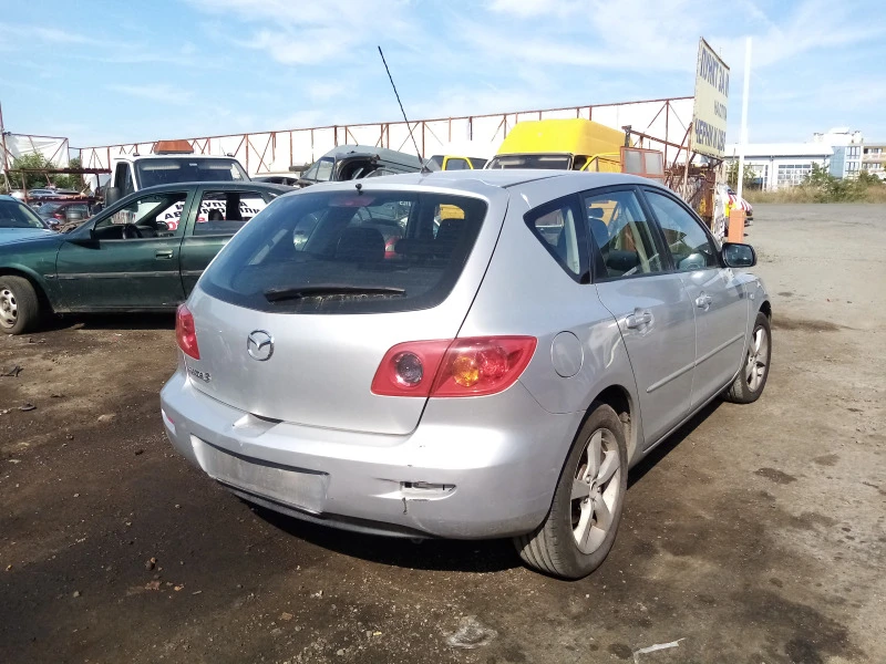 Mazda 3, снимка 4 - Автомобили и джипове - 41731549