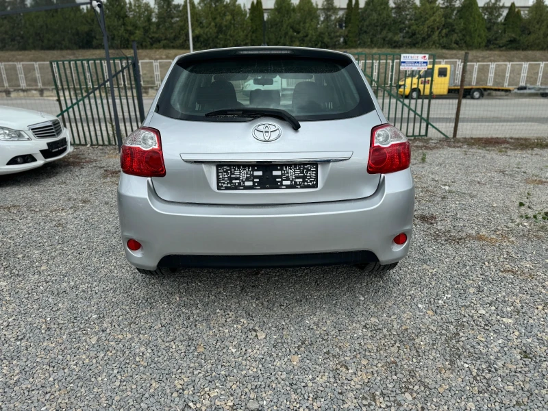 Toyota Auris 2.0d4d, снимка 5 - Автомобили и джипове - 47040134