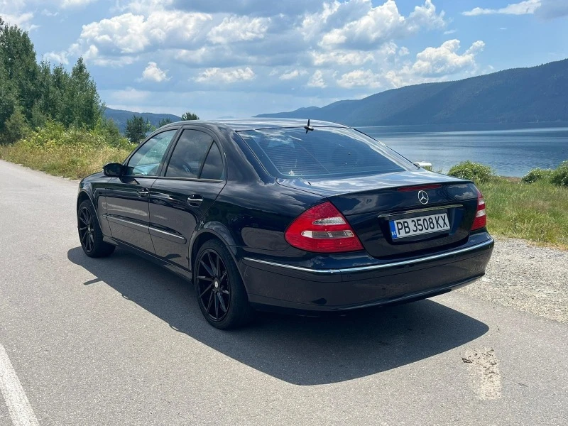 Mercedes-Benz E 280, снимка 4 - Автомобили и джипове - 46057386