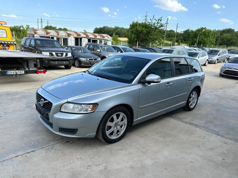 Volvo V50 1.6d D2-114k.c* UNIKAT* , снимка 3 - Автомобили и джипове - 46165182