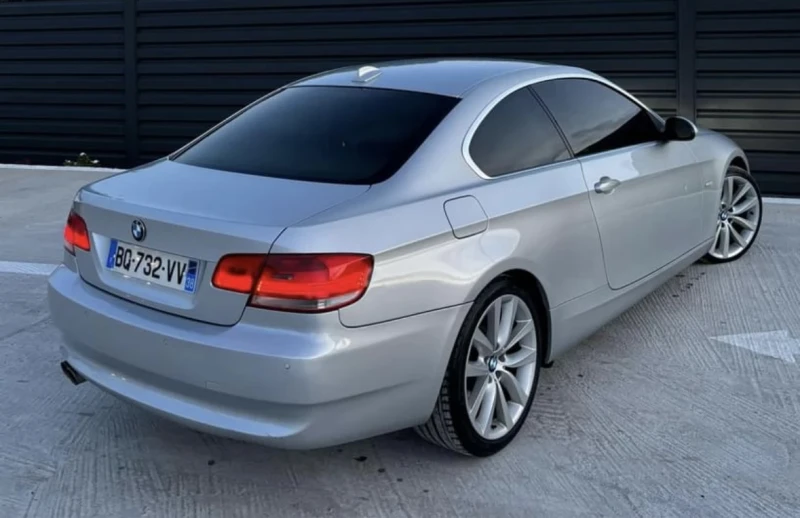 BMW 330 е92, снимка 4 - Автомобили и джипове - 47585647