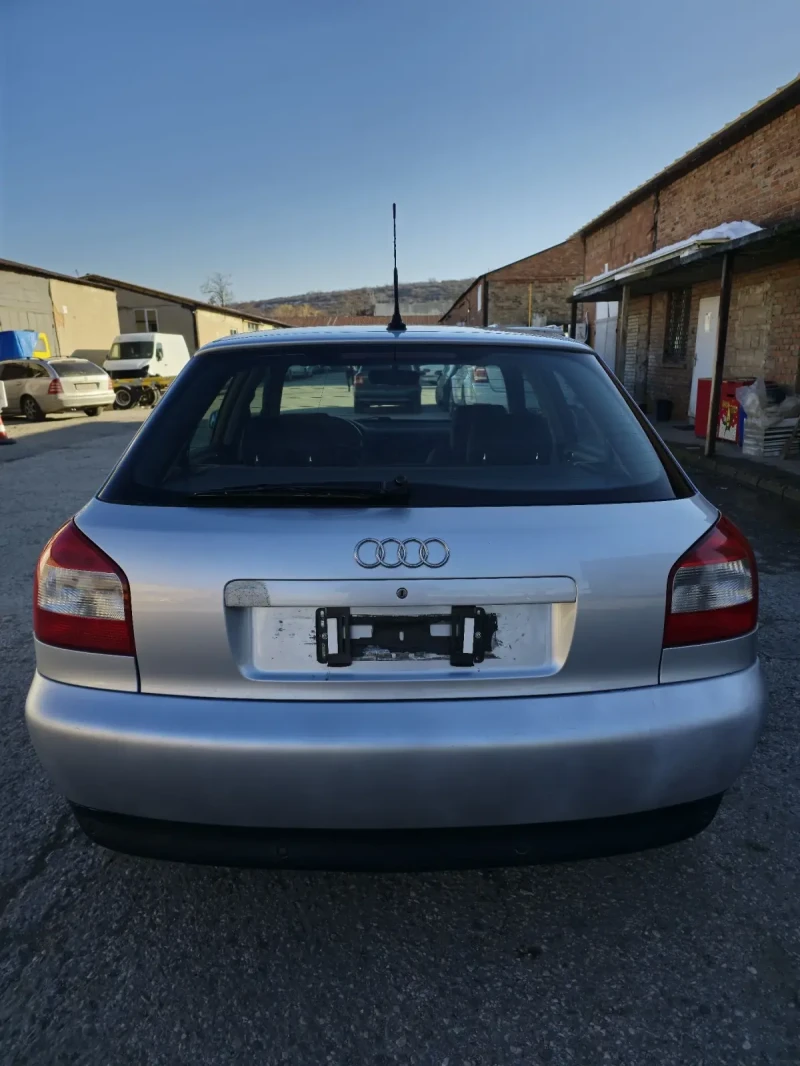 Audi A3 1.8 TURBO, снимка 5 - Автомобили и джипове - 48799624