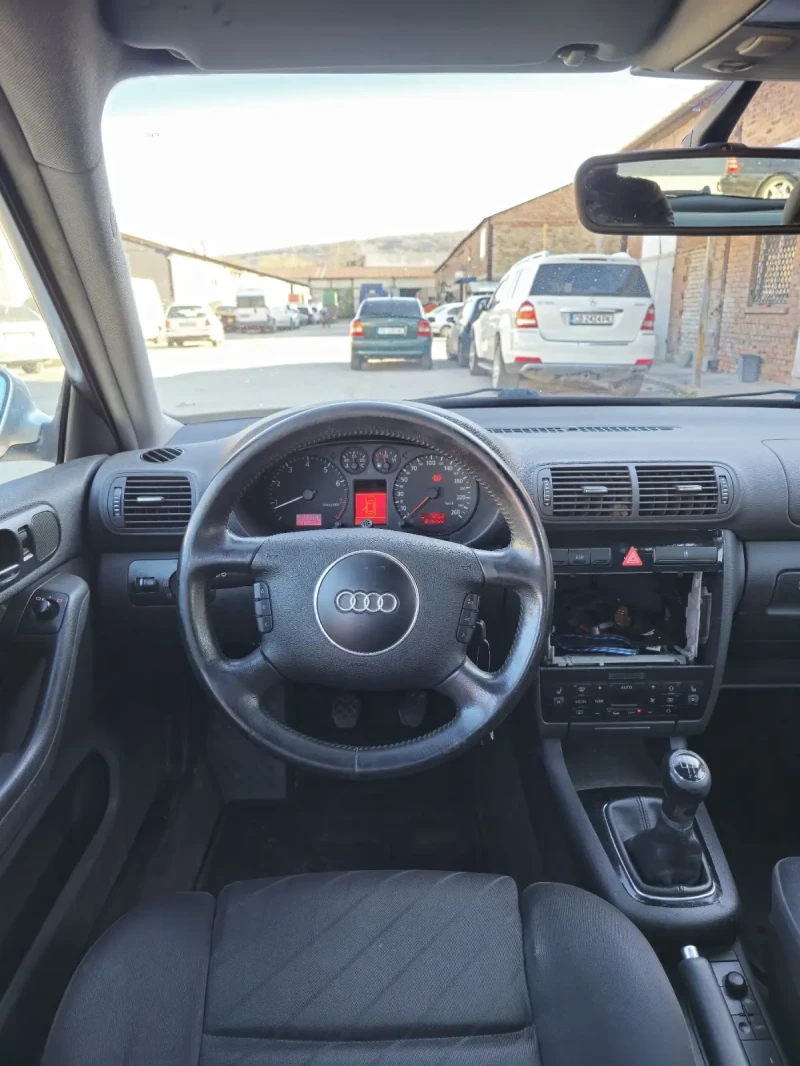 Audi A3 1.8 TURBO, снимка 10 - Автомобили и джипове - 48799624