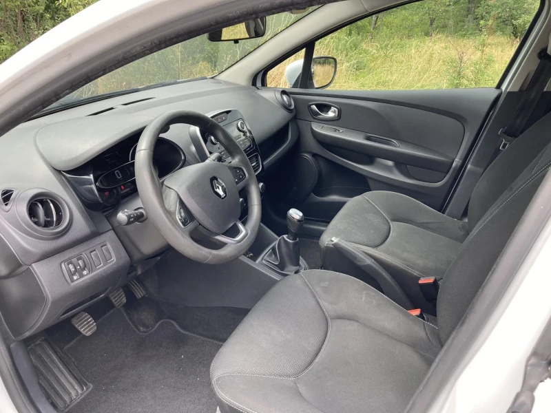 Renault Clio 1.2i /16v/Led//HSA assist/cruise control//BLt//N1, снимка 12 - Автомобили и джипове - 49096643