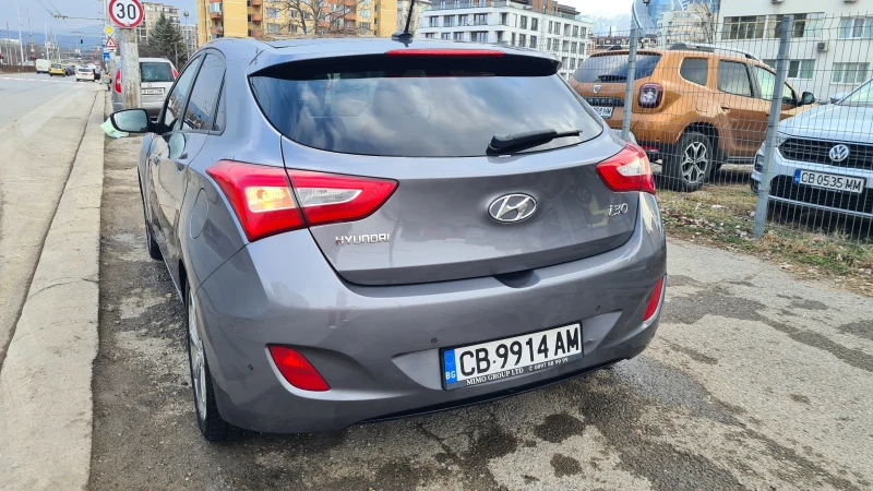 Hyundai I30, снимка 8 - Автомобили и джипове - 49462090