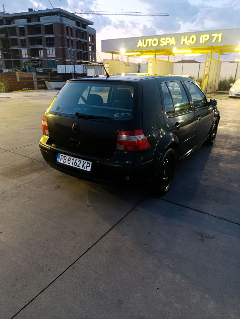VW Golf 4, снимка 3 - Автомобили и джипове - 52262224