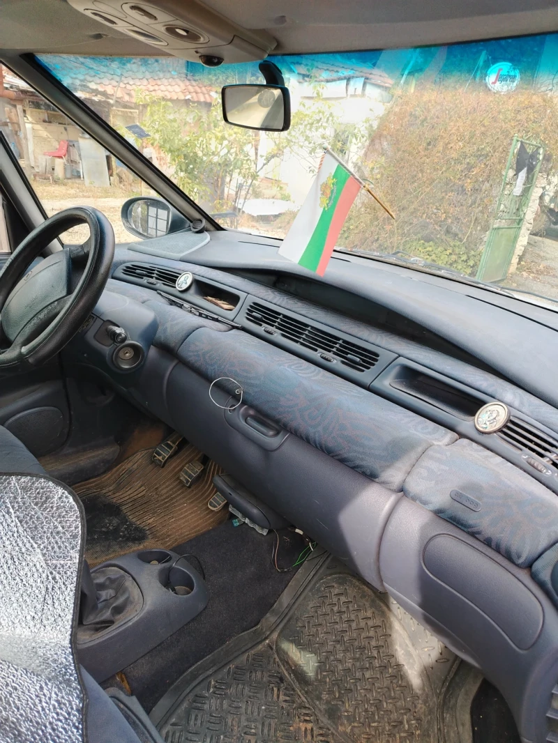 Renault Espace 2.2, снимка 5 - Автомобили и джипове - 52135351