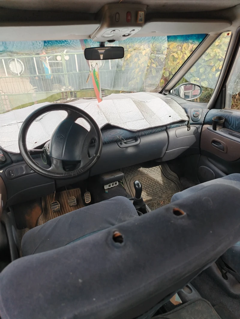 Renault Espace 2.2, снимка 3 - Автомобили и джипове - 52135351