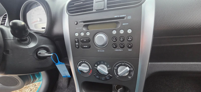 Suzuki Splash АВТОМАТ-УНИКАЛНА, снимка 10 - Автомобили и джипове - 52912938