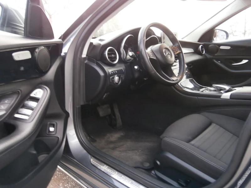 Mercedes-Benz C 220 NOV VNOS* TOP* , снимка 10 - Автомобили и джипове - 53023734