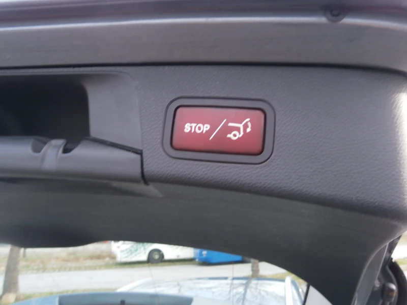 Mercedes-Benz C 220 NOV VNOS* TOP* , снимка 8 - Автомобили и джипове - 53023734