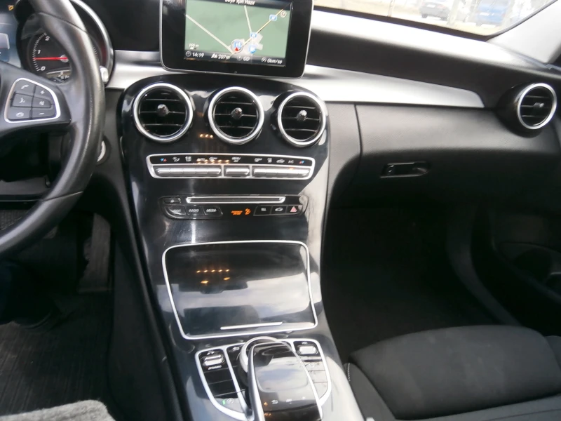 Mercedes-Benz C 220 NOV VNOS* TOP* , снимка 12 - Автомобили и джипове - 53023734