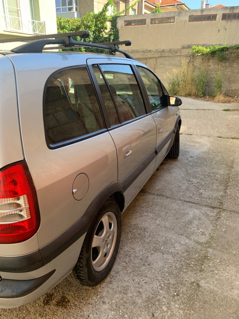 Opel Zafira, снимка 3 - Автомобили и джипове - 53088631