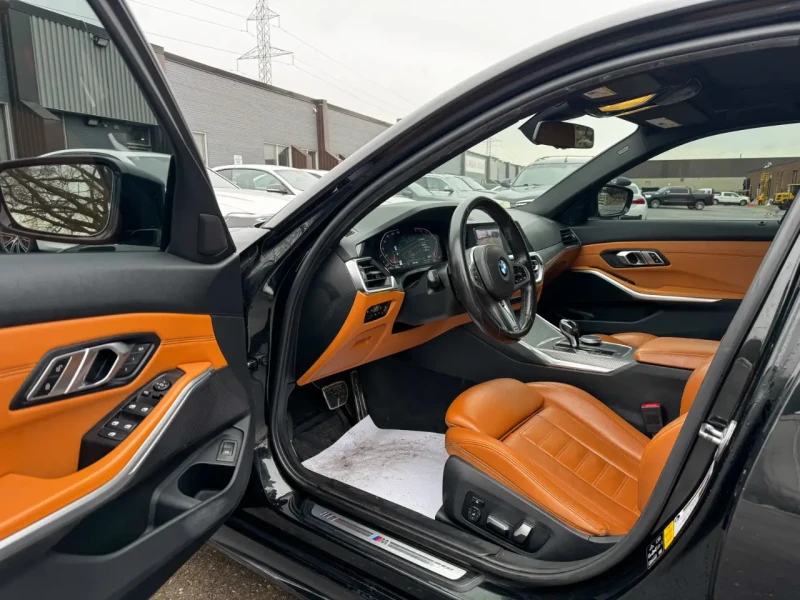 BMW 330 M-pkg* Heads up display*  carplay* X-drive, снимка 9 - Автомобили и джипове - 53166774